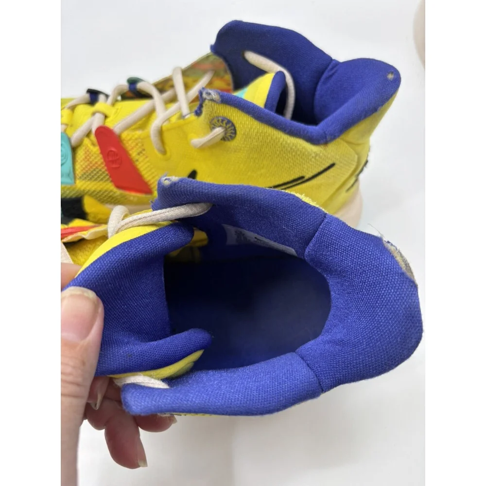 Nike Kyrie 7 GS World 1 People Size 6.5Y Yellow Colorful 2021 CT4080-700